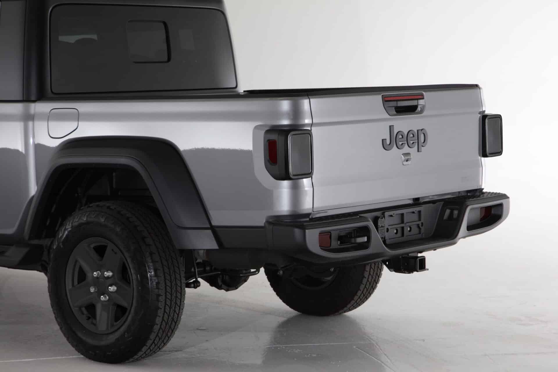 2020-JEEP-GLADIATOR-TLC-VEHICLE-2