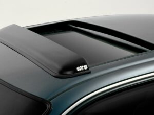 1900-2100 Universal Universal, Sunroof Windguard, for sunroofs 39" Wide or less, Smoke